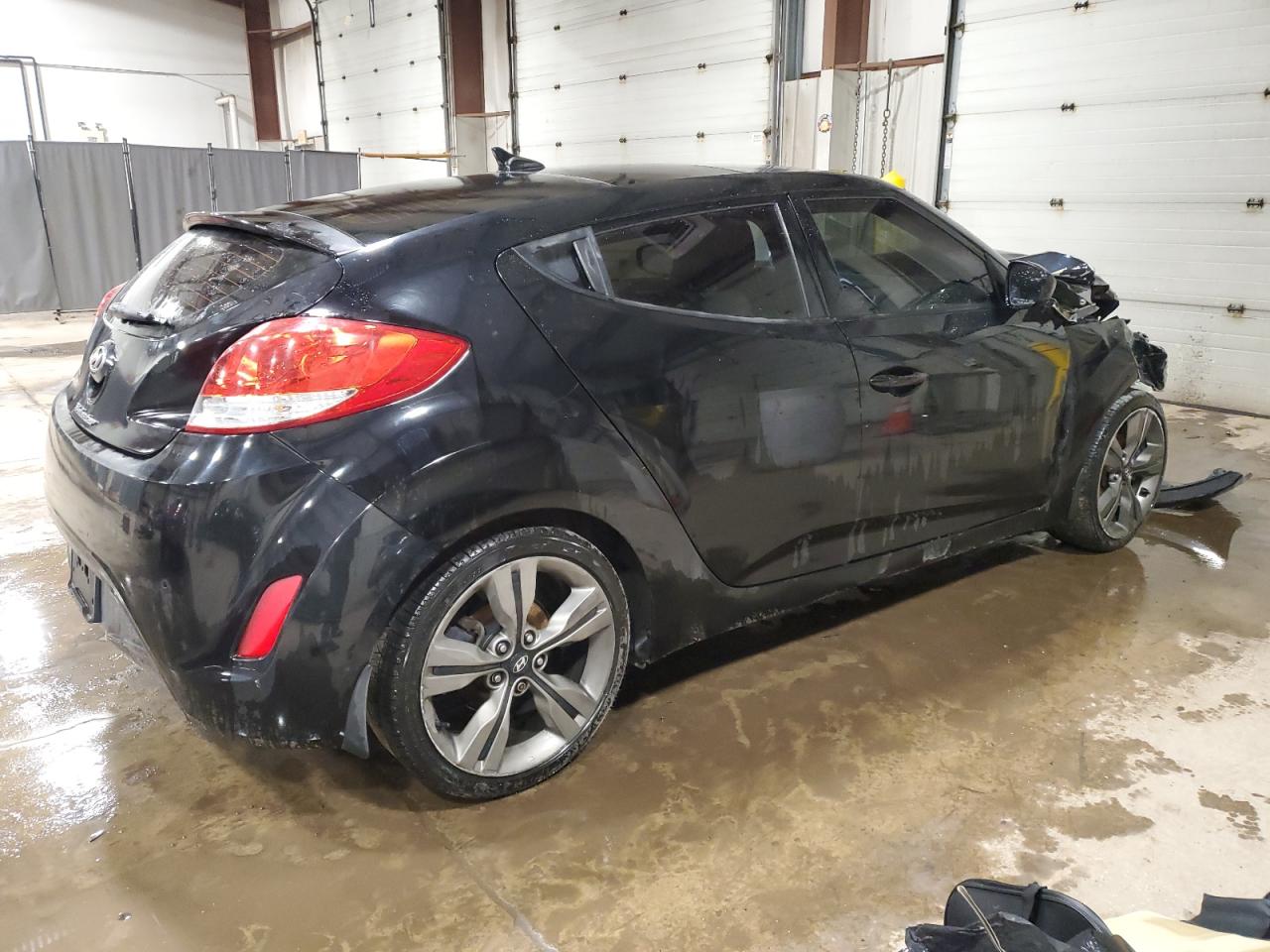 2013 Hyundai Veloster - Image 3