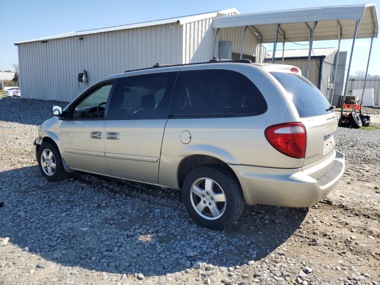 2005 Dodge Caravan - Image 2