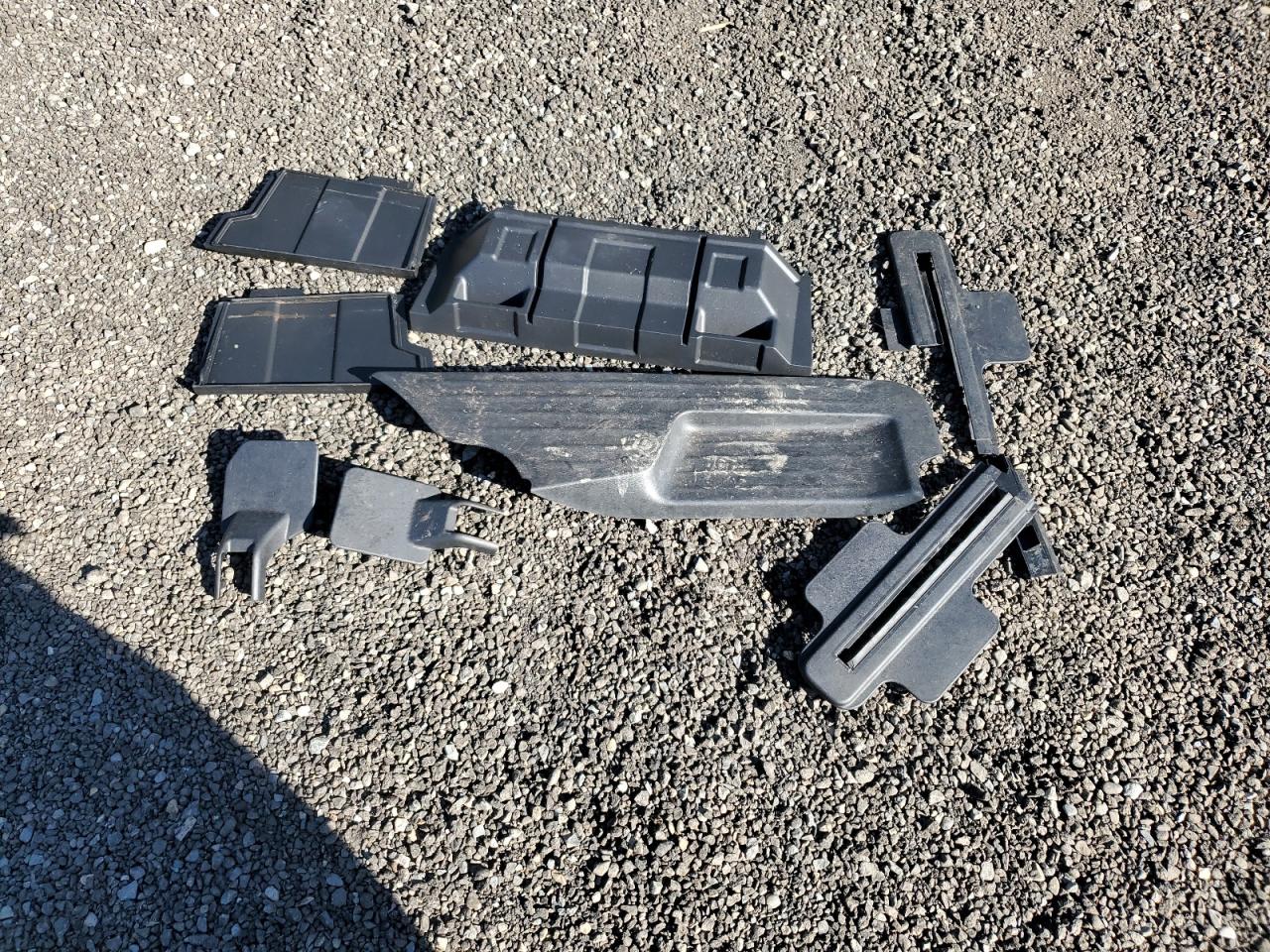 2013 Nissan Pathfinder - Image 13