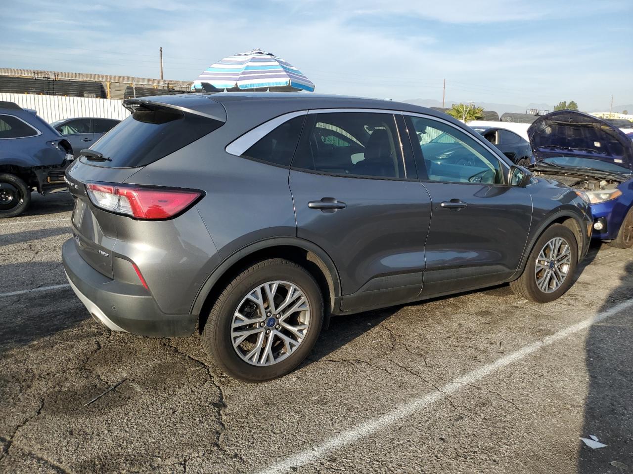 2022 Ford Escape - Image 3
