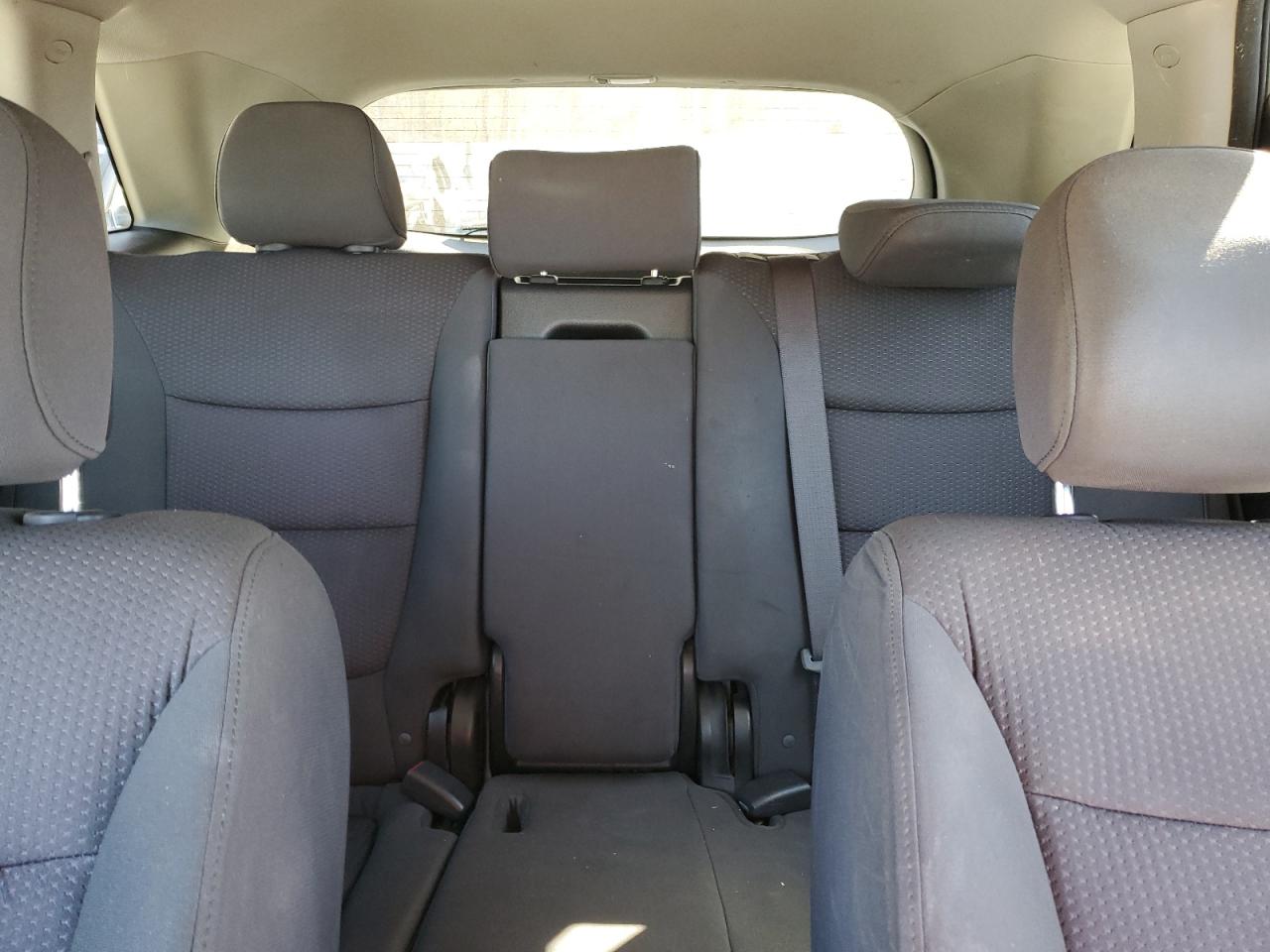 2011 Kia Sorento - Image 10