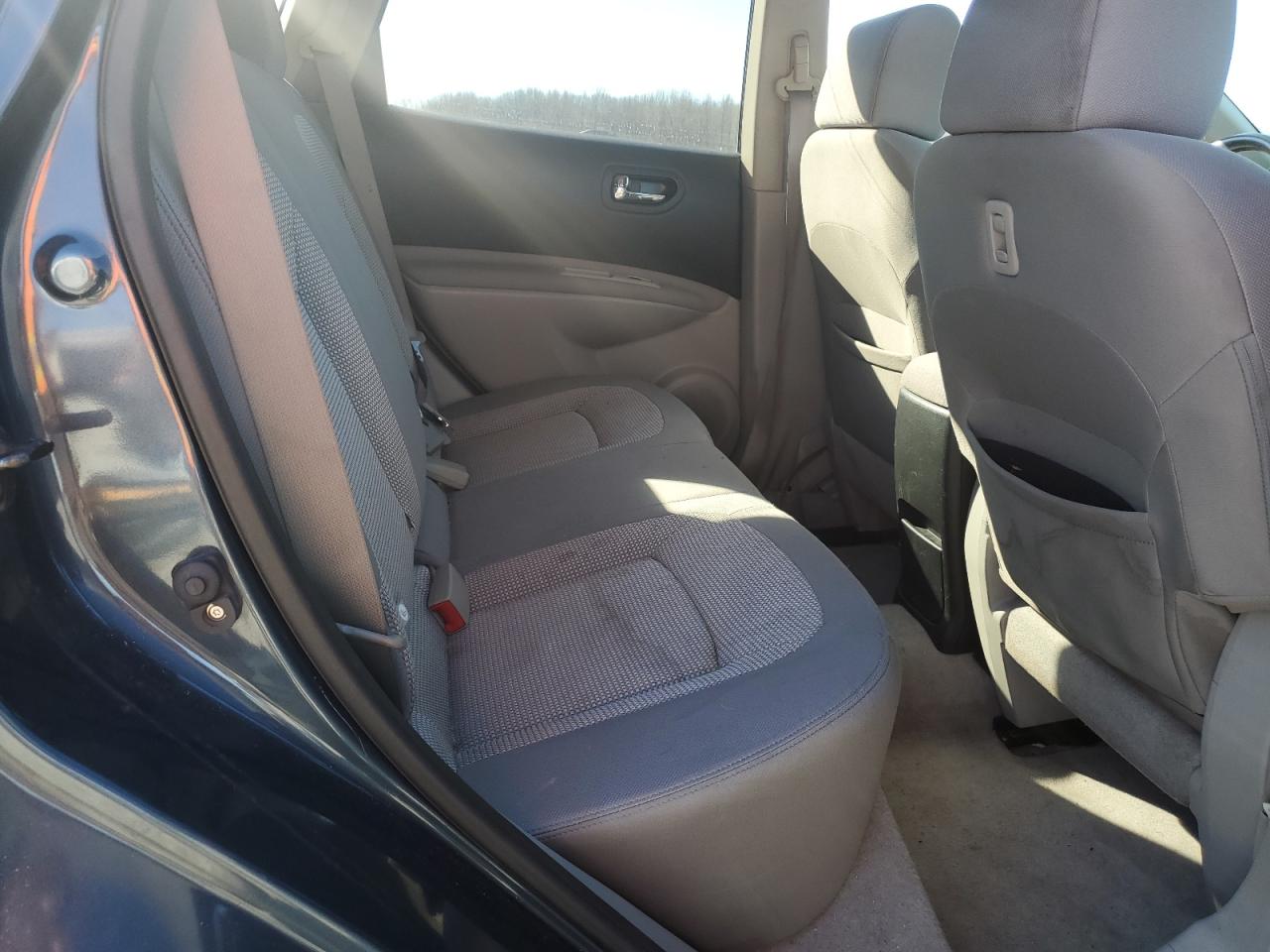 2013 Nissan Rogue - Image 11