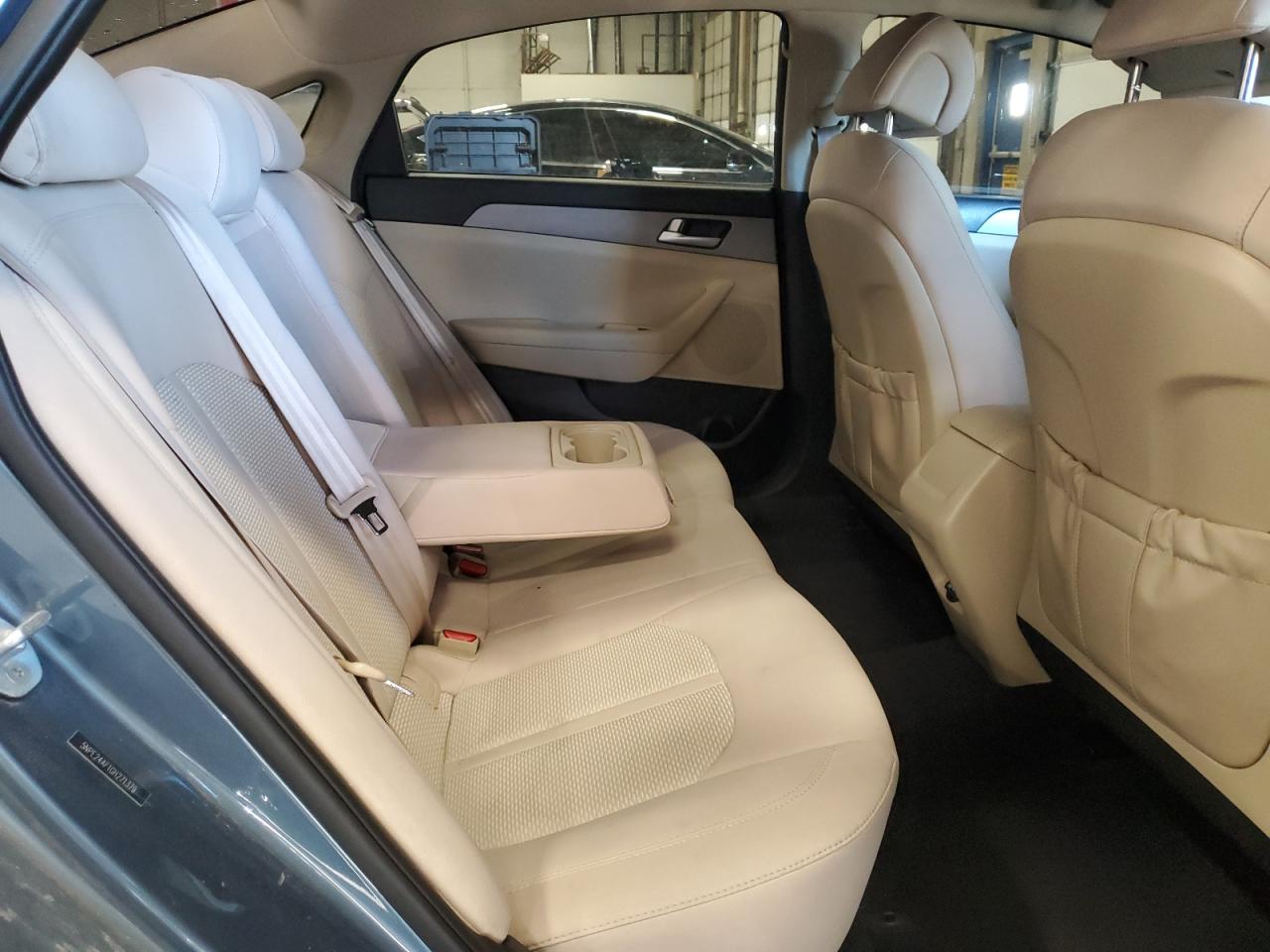 2016 Hyundai Sonata - Image 10