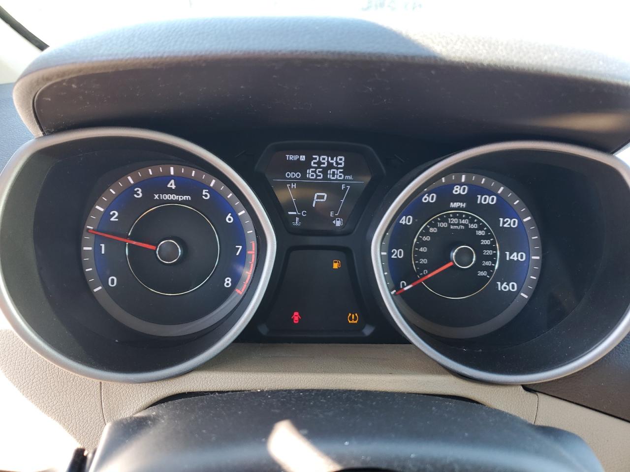 2011 Hyundai Elantra - Image 9
