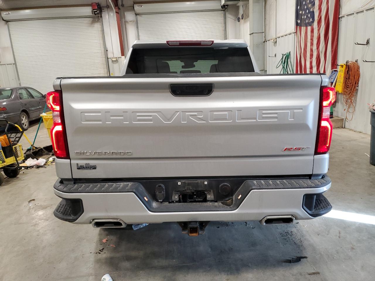 2022 Chevrolet Silverado - Image 6
