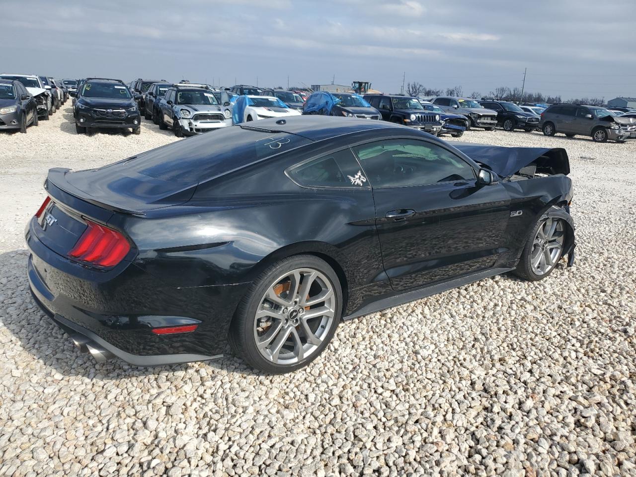 2019 Ford Mustang - Image 3