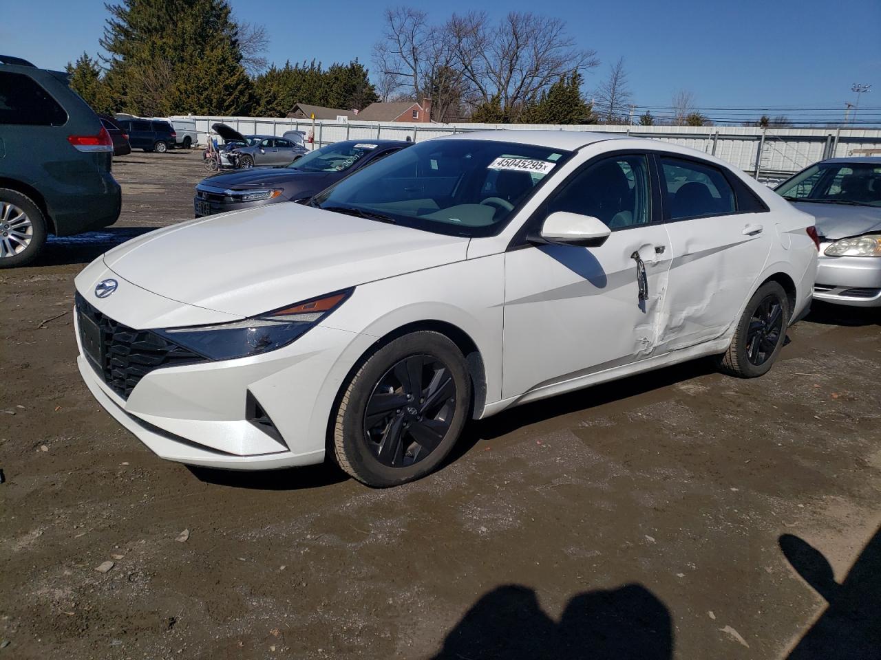 2022 Hyundai Elantra - Image 1