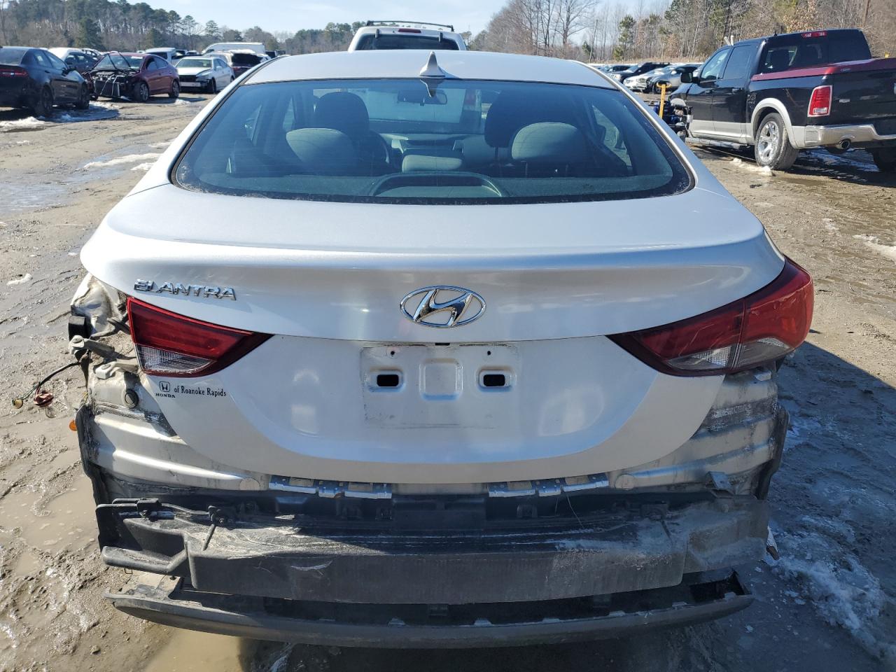 2015 Hyundai Elantra - Image 6