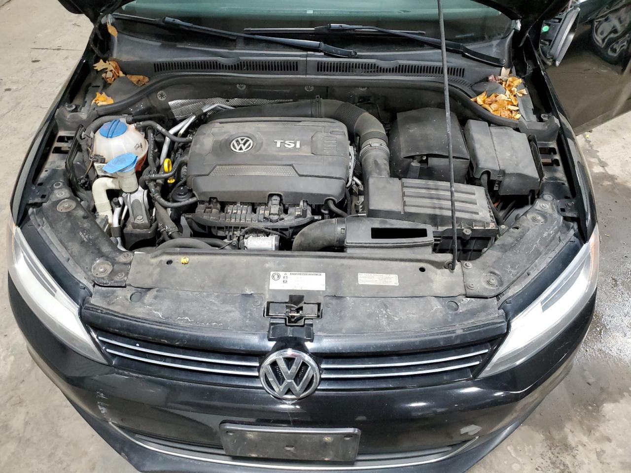 2014 Volkswagen Jetta - Image 12