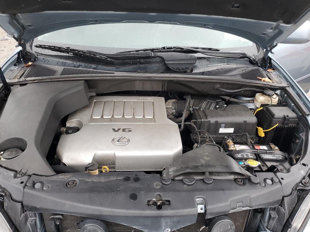 2009 Lexus RX - Image 12