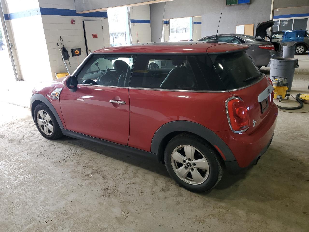 2015 MINI Cooper - Image 2