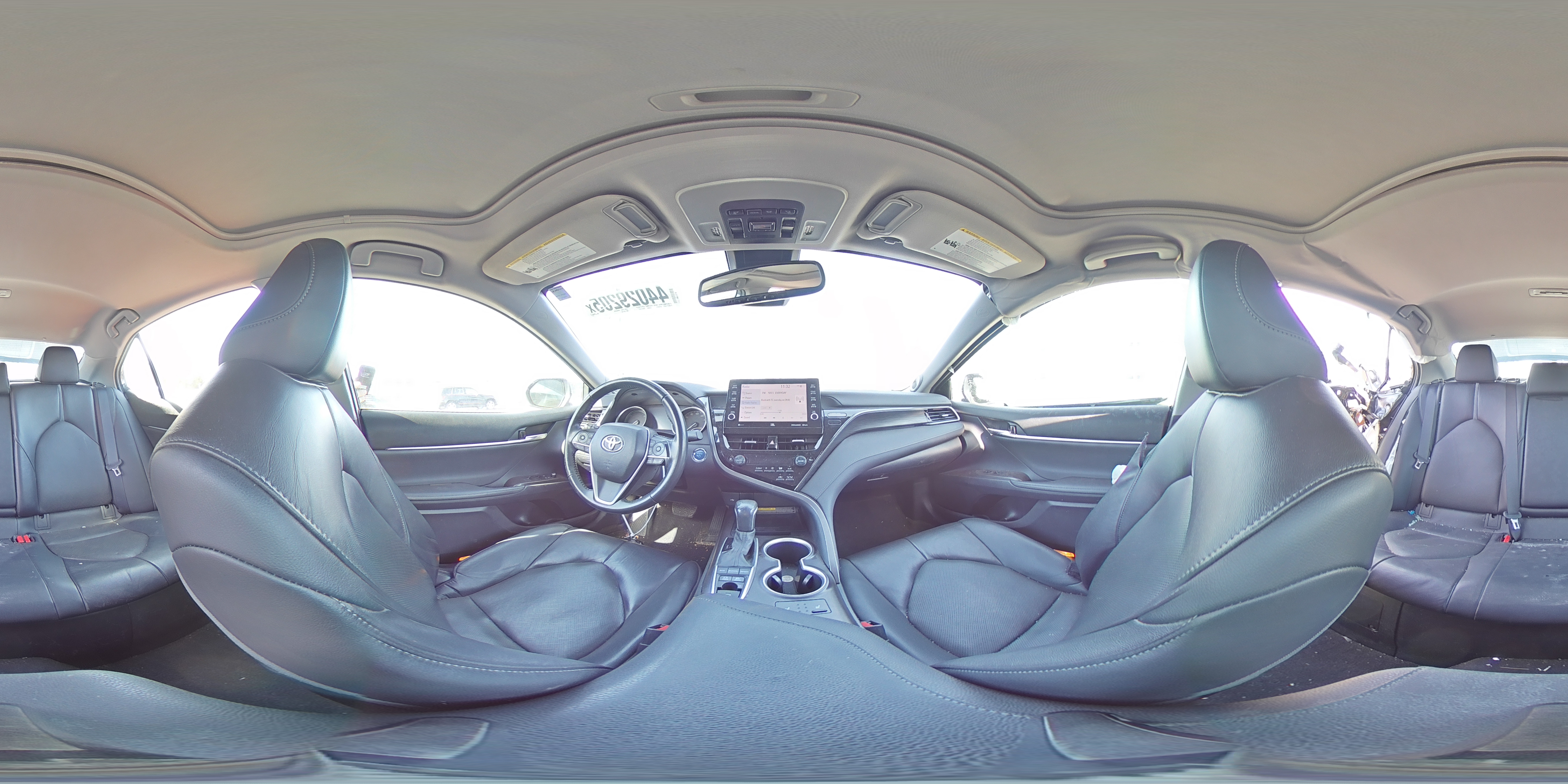 2021 Toyota Camry - Image 12