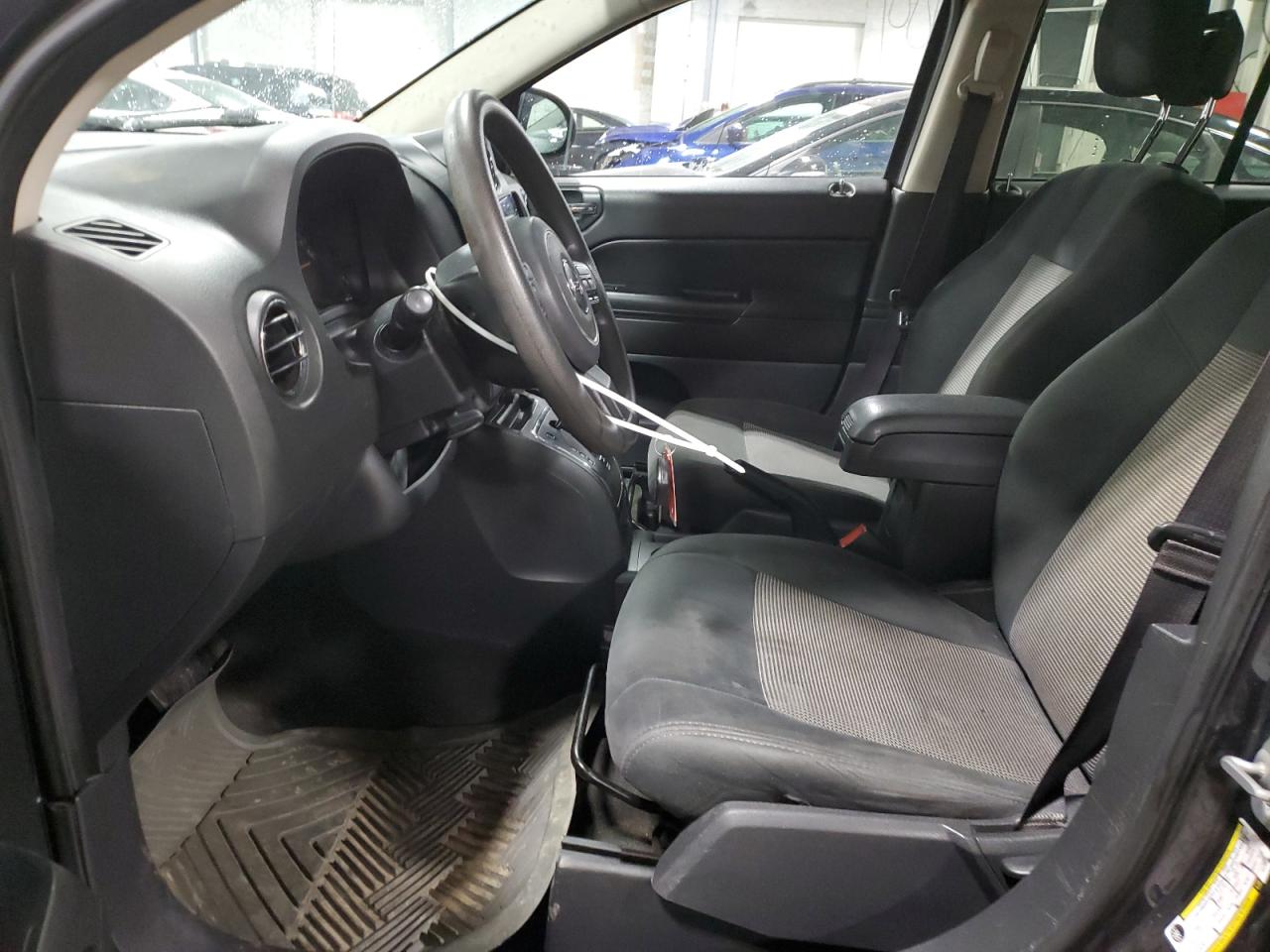 2014 Jeep Compass - Image 7