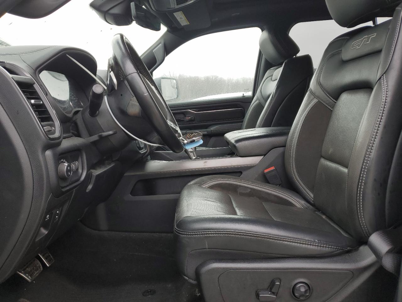 2022 RAM 1500 - Image 7