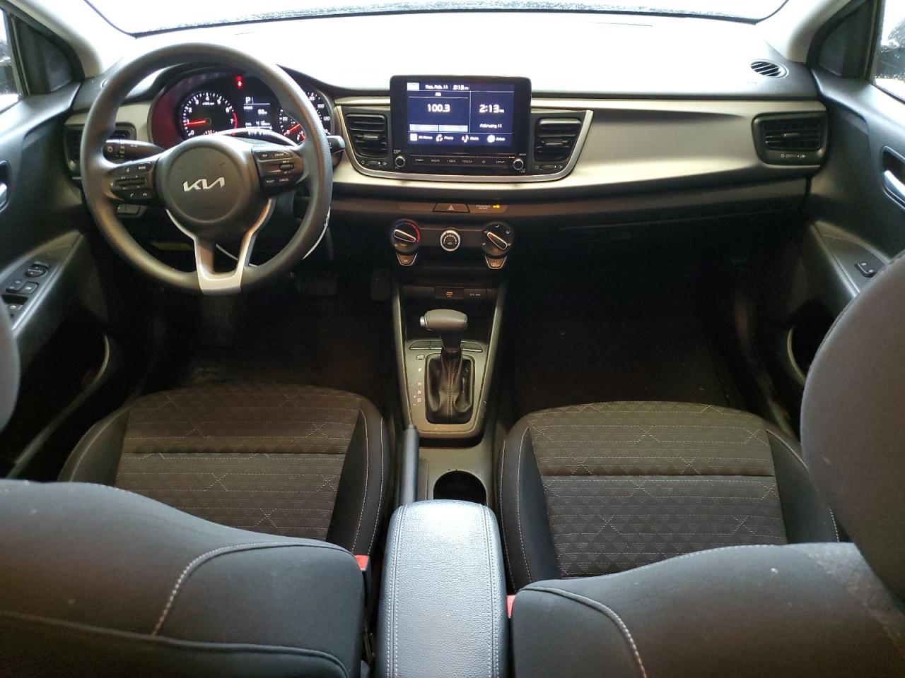 2022 Kia Rio - Image 8