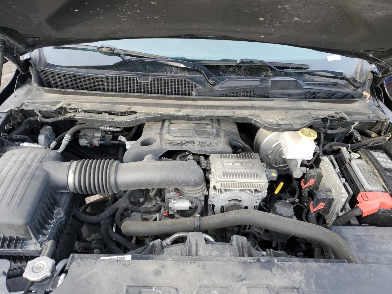 2021 RAM 1500 - Image 11