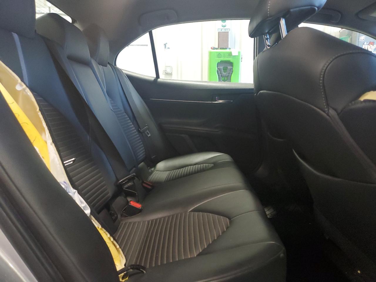 2018 Toyota Camry - Image 10