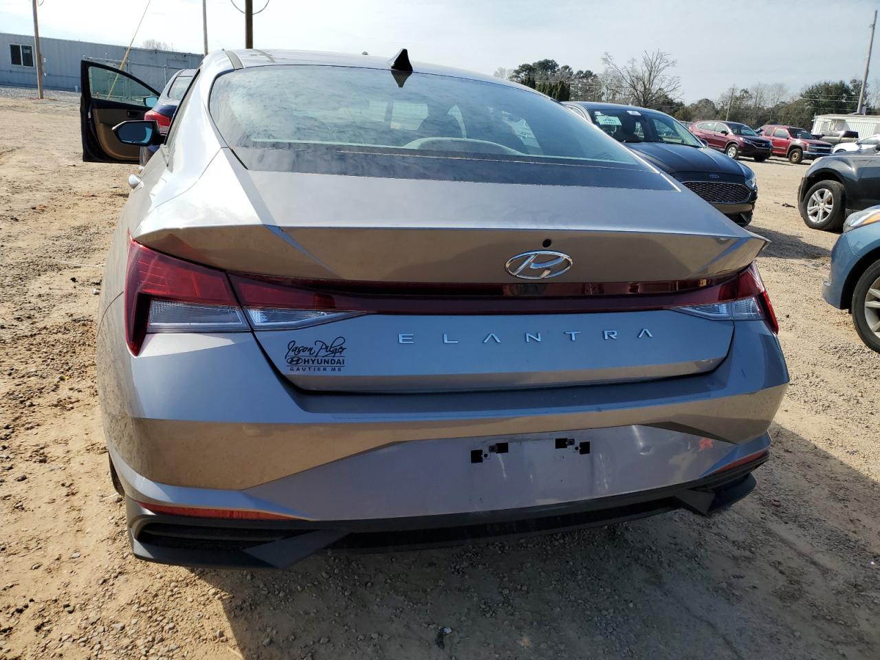 2023 Hyundai Elantra - Image 6