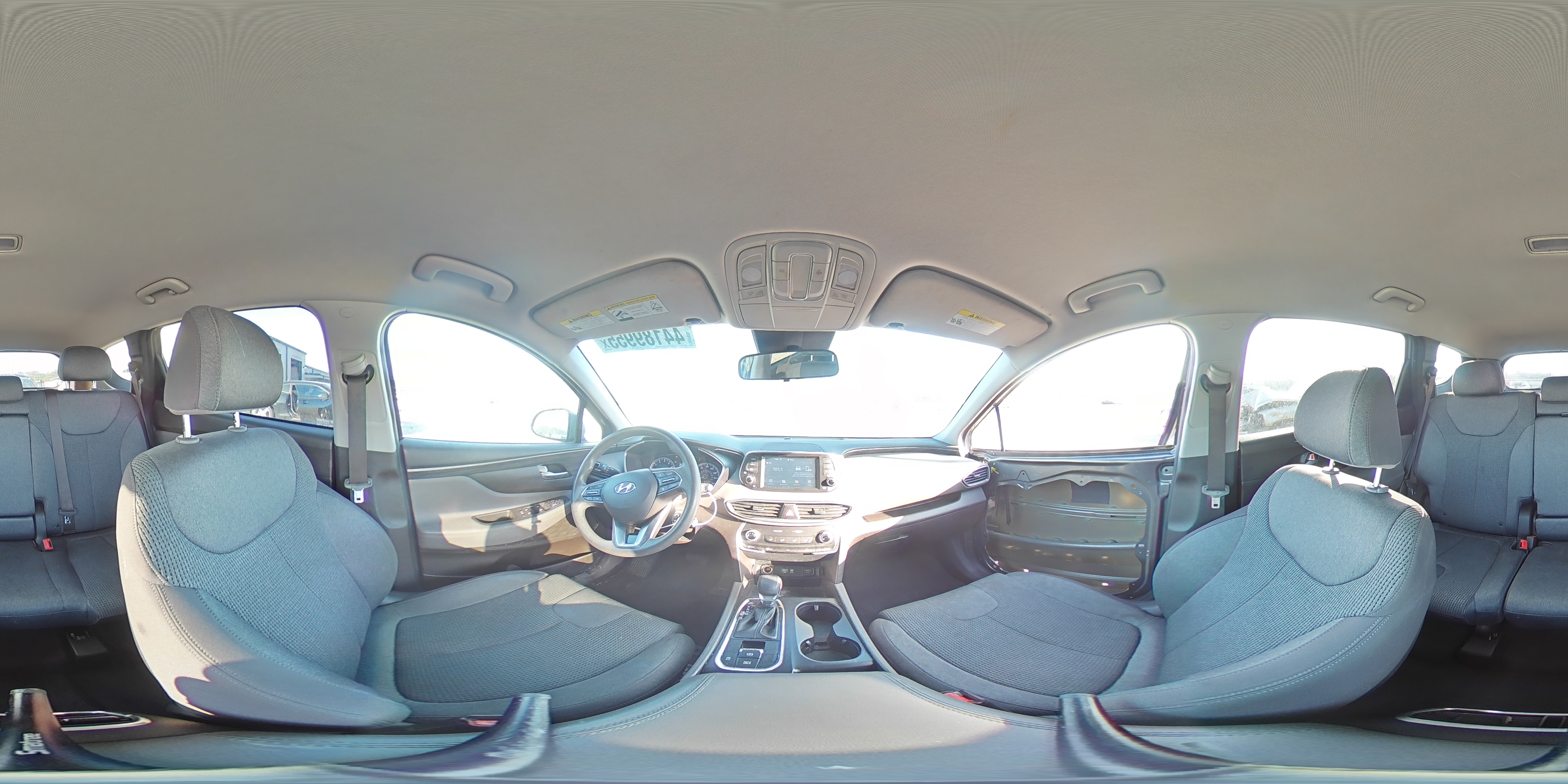 2019 Hyundai Santa Fe - Image 16
