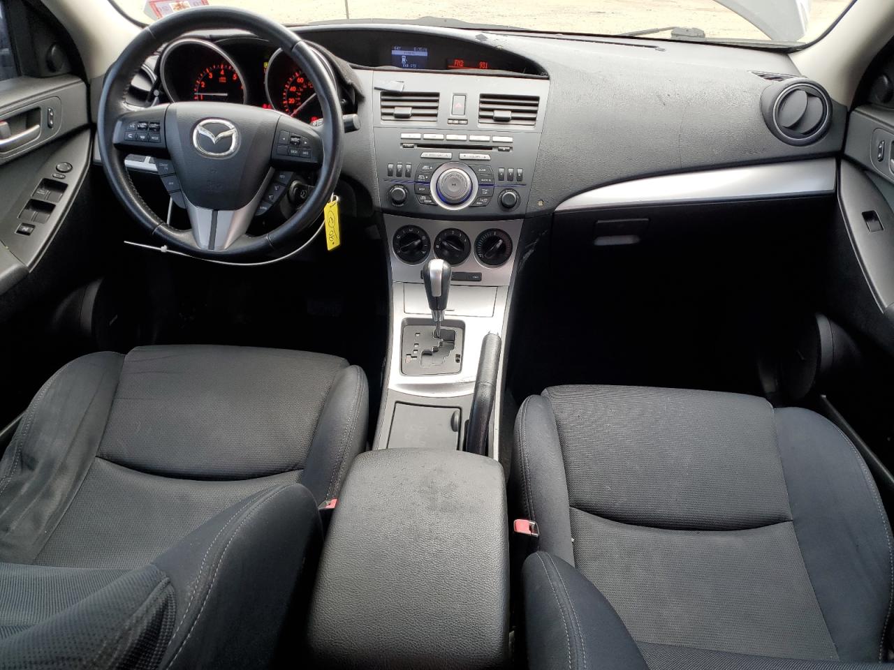 2010 Mazda 3 - Image 8