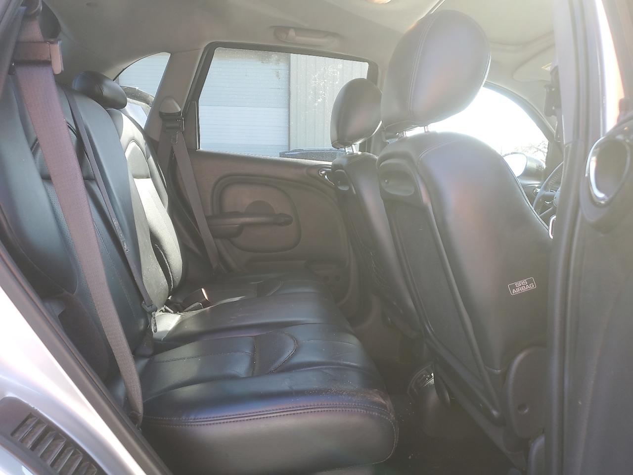 2003 Chrysler PT Cruiser - Image 10