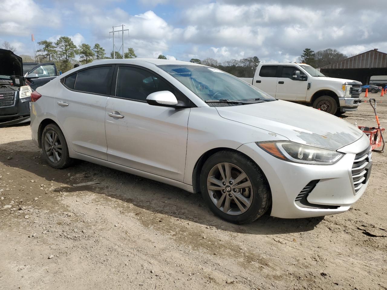 2018 Hyundai Elantra - Image 4