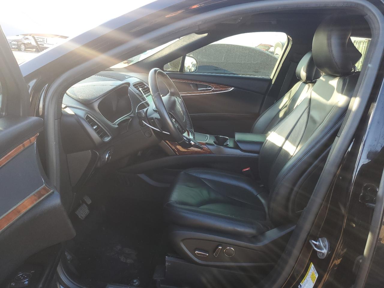 2019 Lincoln Nautilus - Image 7