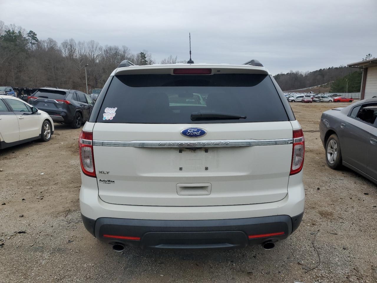 2011 Ford Explorer - Image 6