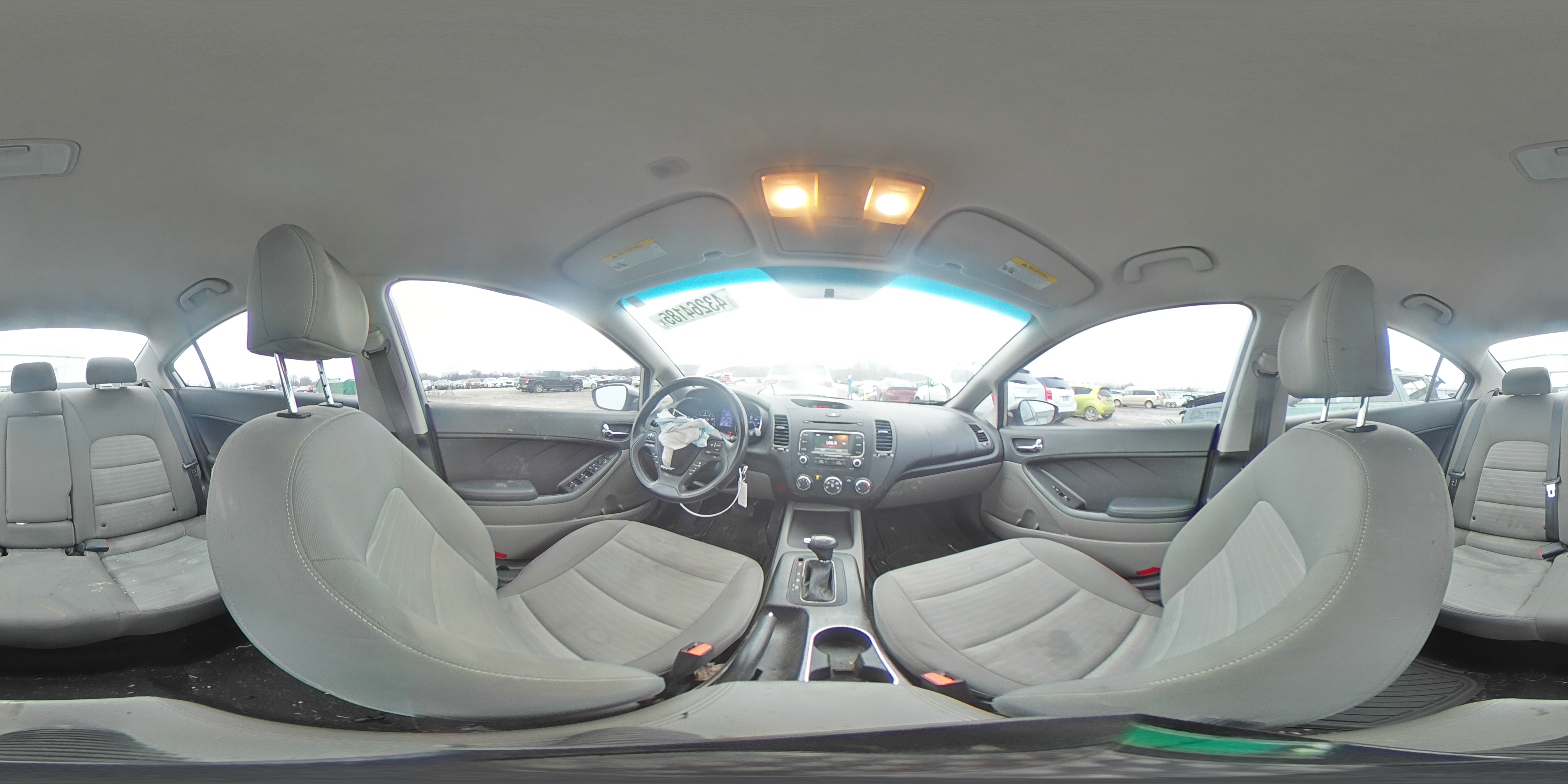 2016 Kia Forte - Image 13