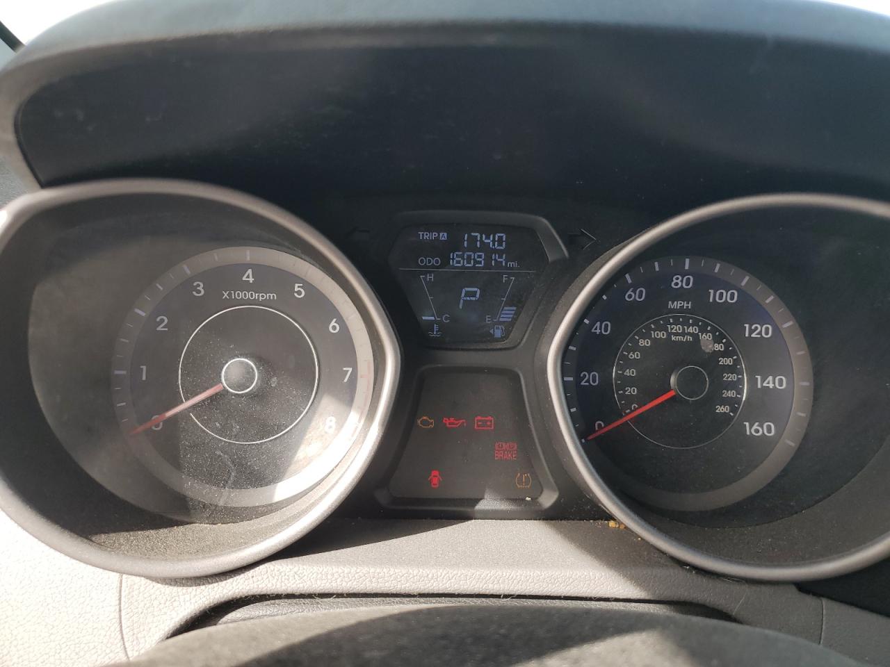 2013 Hyundai Elantra - Image 9