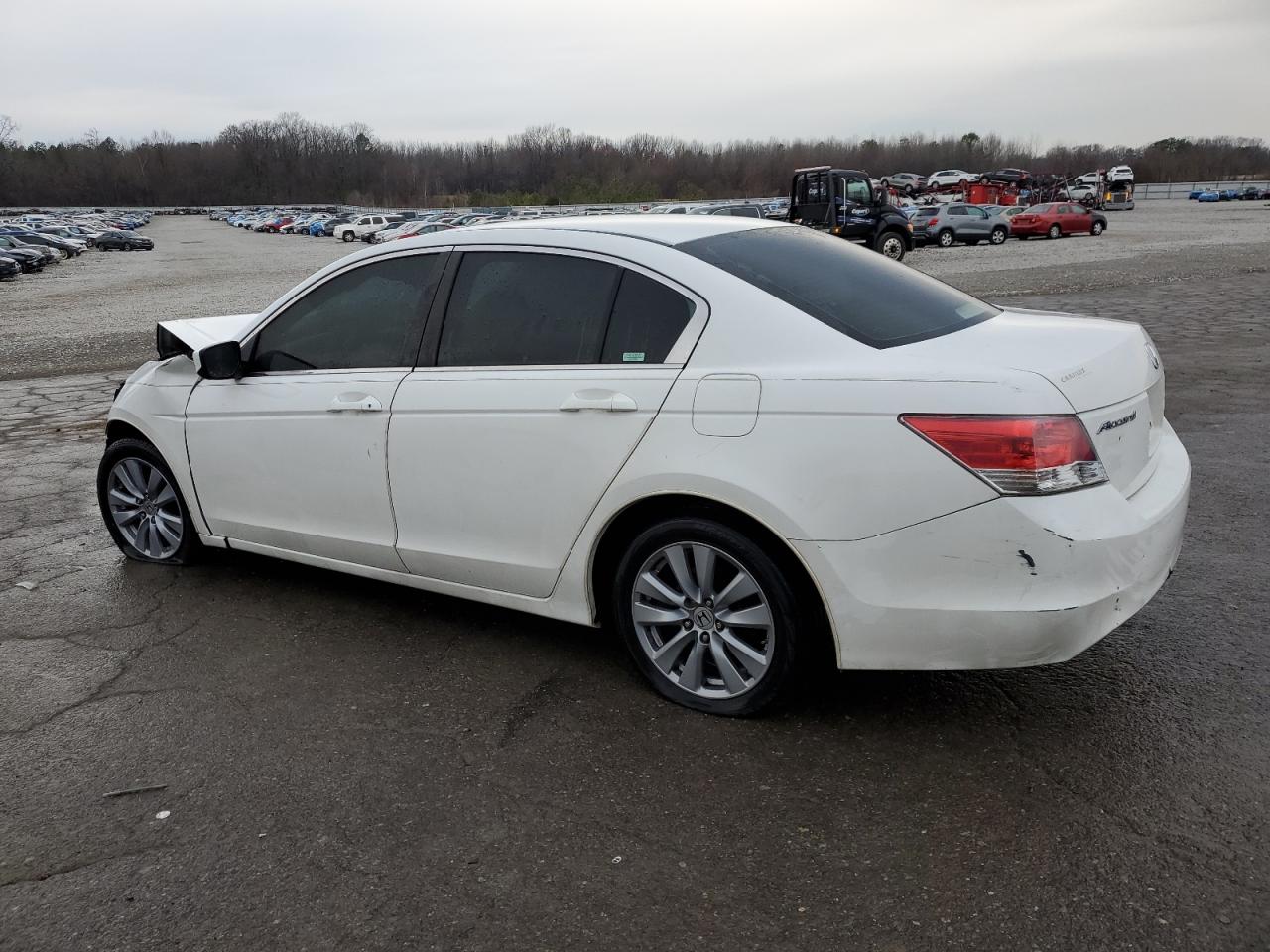 2009 Honda Accord - Image 2