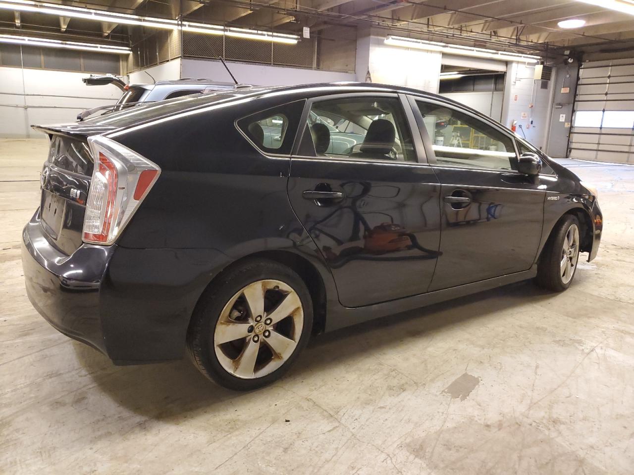 2013 Toyota Prius - Image 3