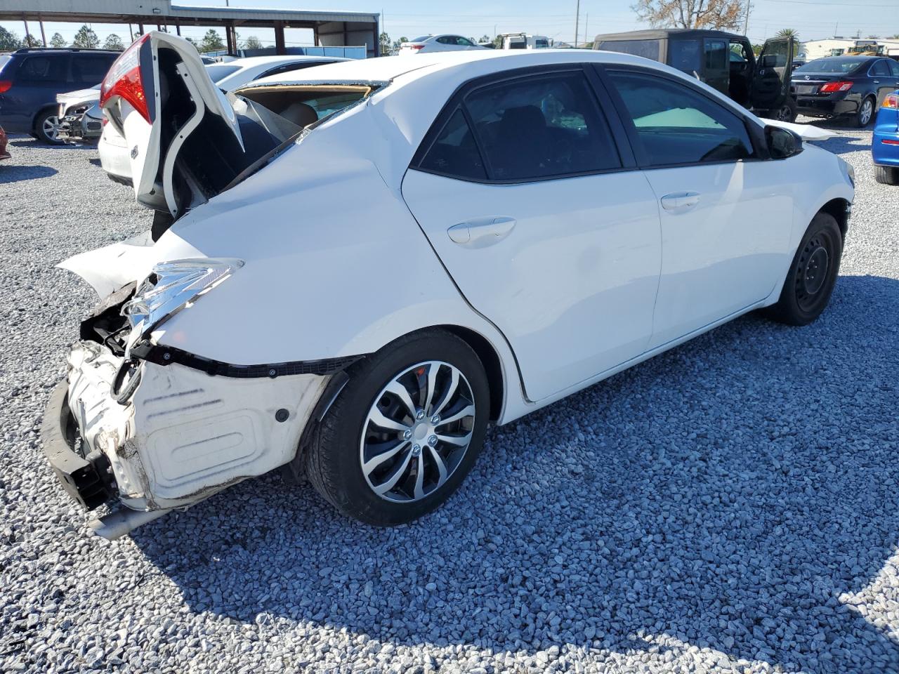2015 Toyota Corolla - Image 3