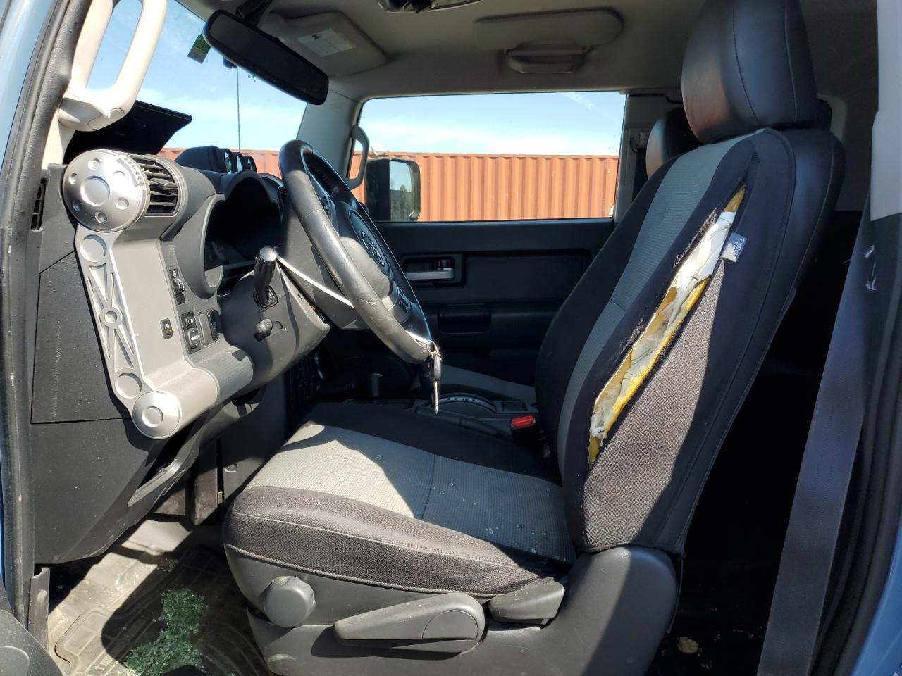 2014 Toyota FJ Cruiser - Image 7