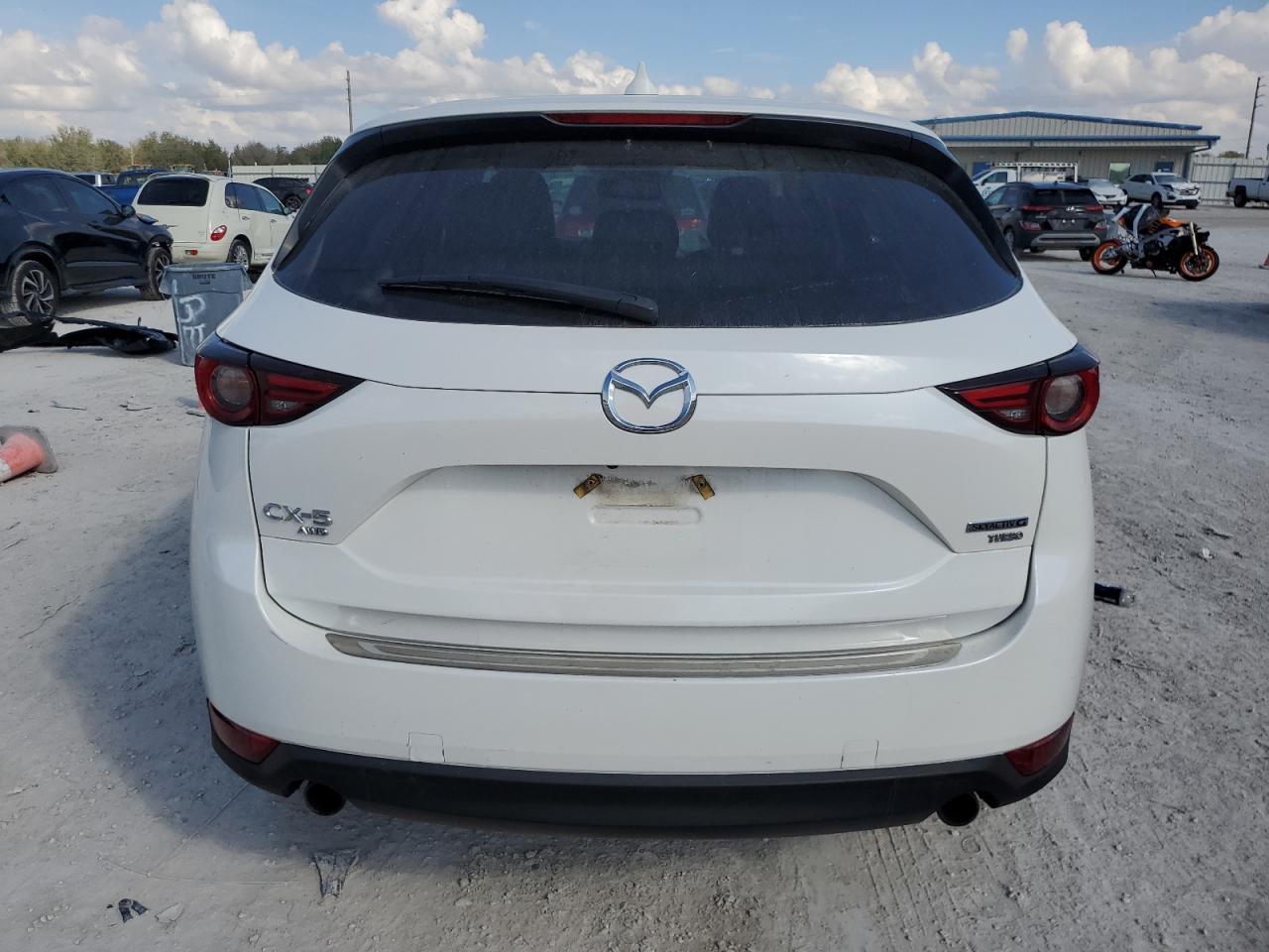 2021 Mazda CX-5 - Image 6