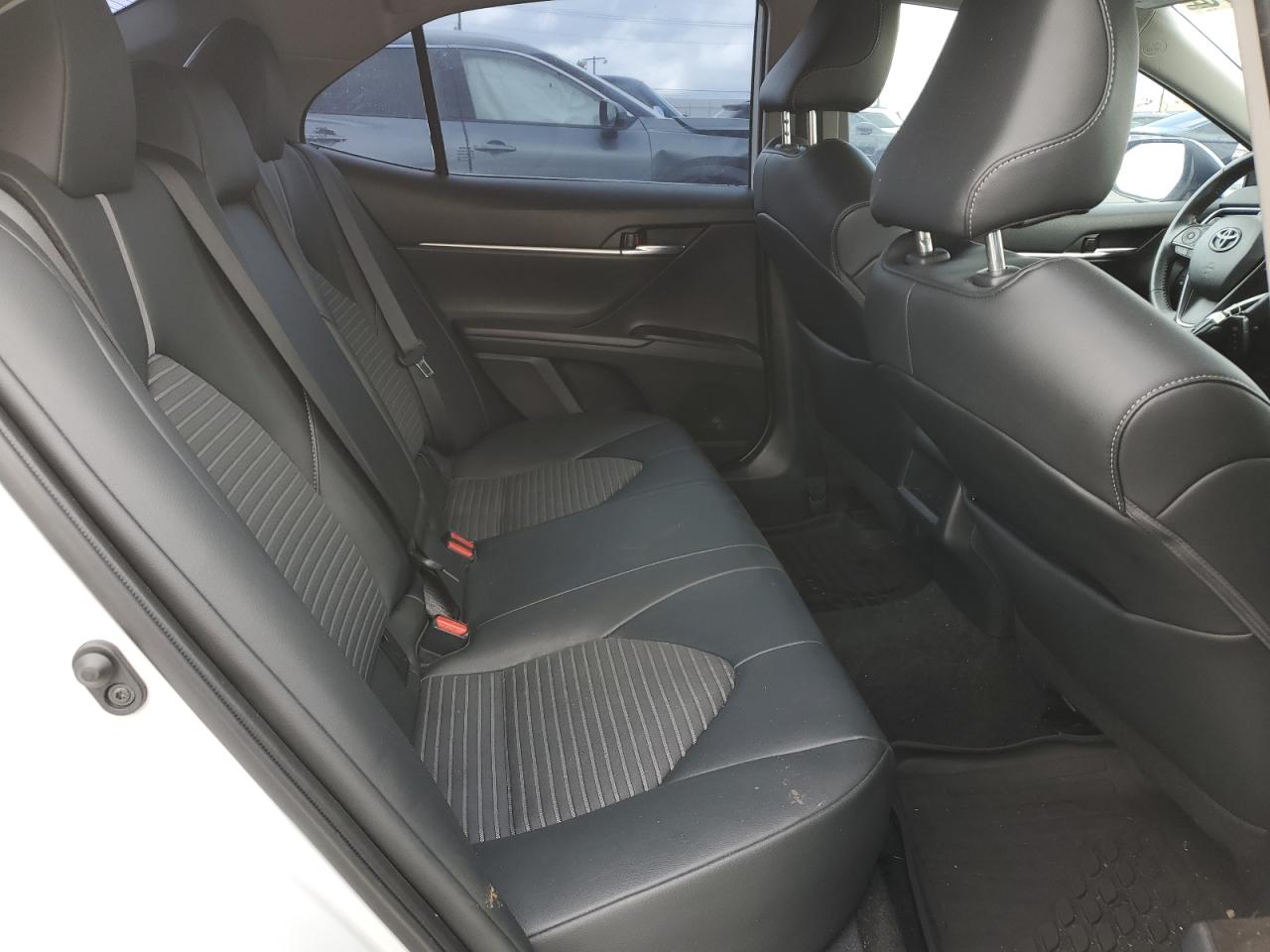2022 Toyota Camry - Image 10