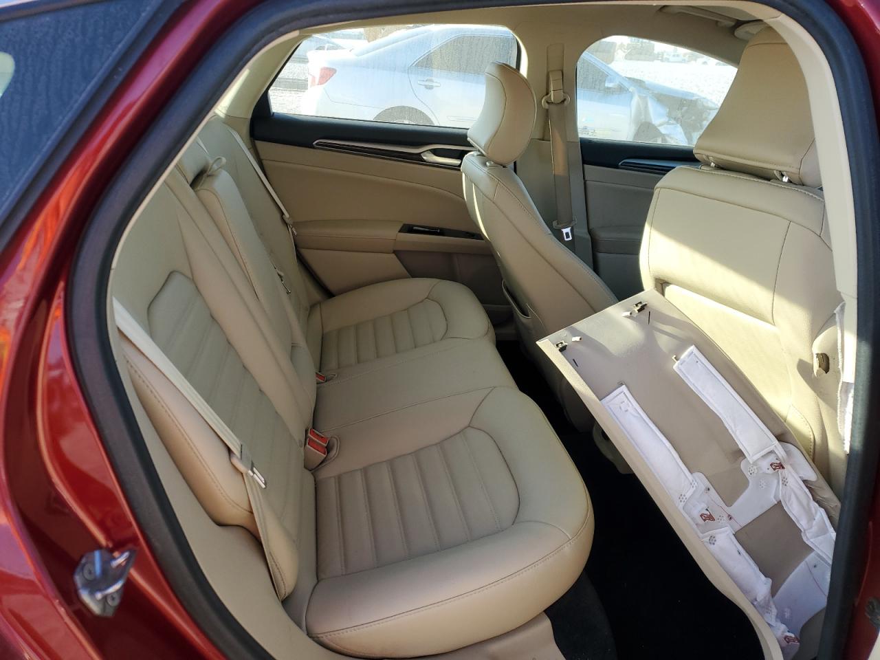 2016 Ford Fusion - Image 10