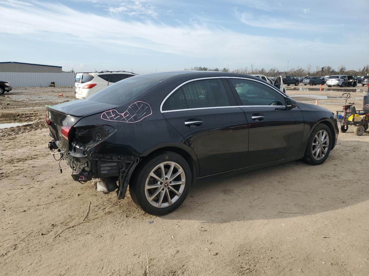 2019 Mercedes-Benz A-klasse - Image 3