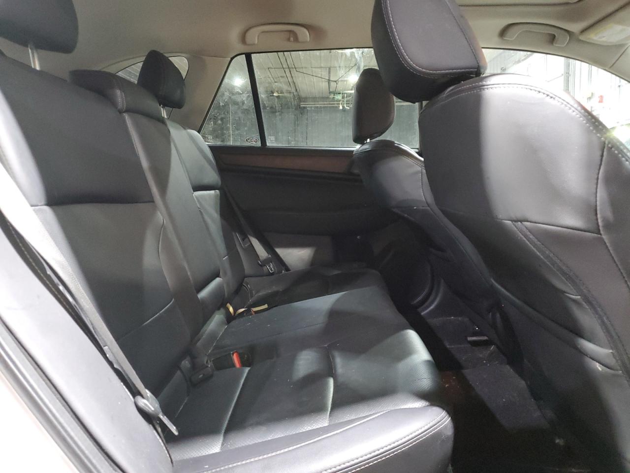 2017 Subaru Outback - Image 11
