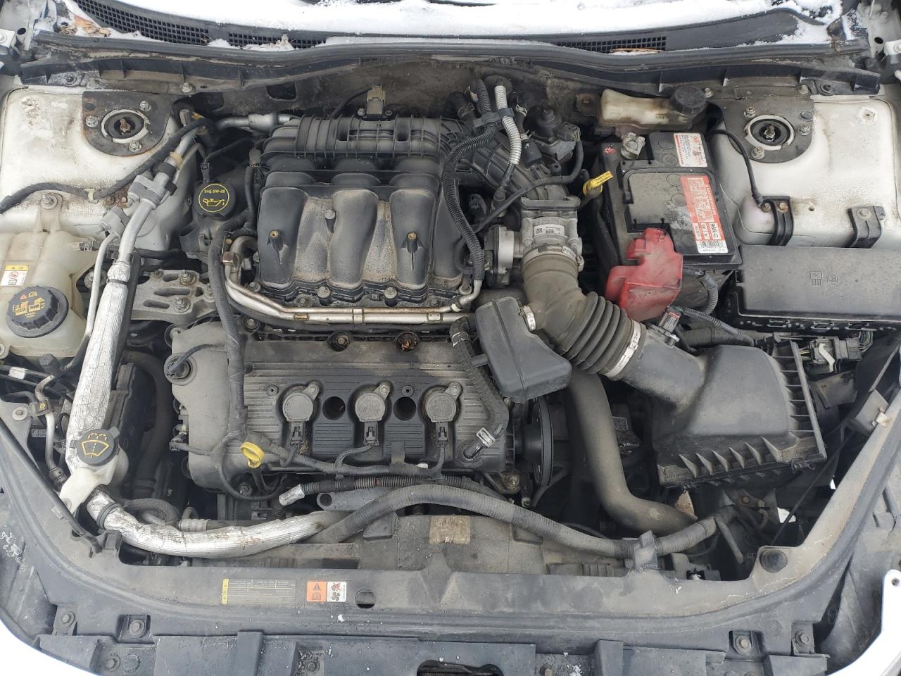 2010 Ford Fusion - Image 12