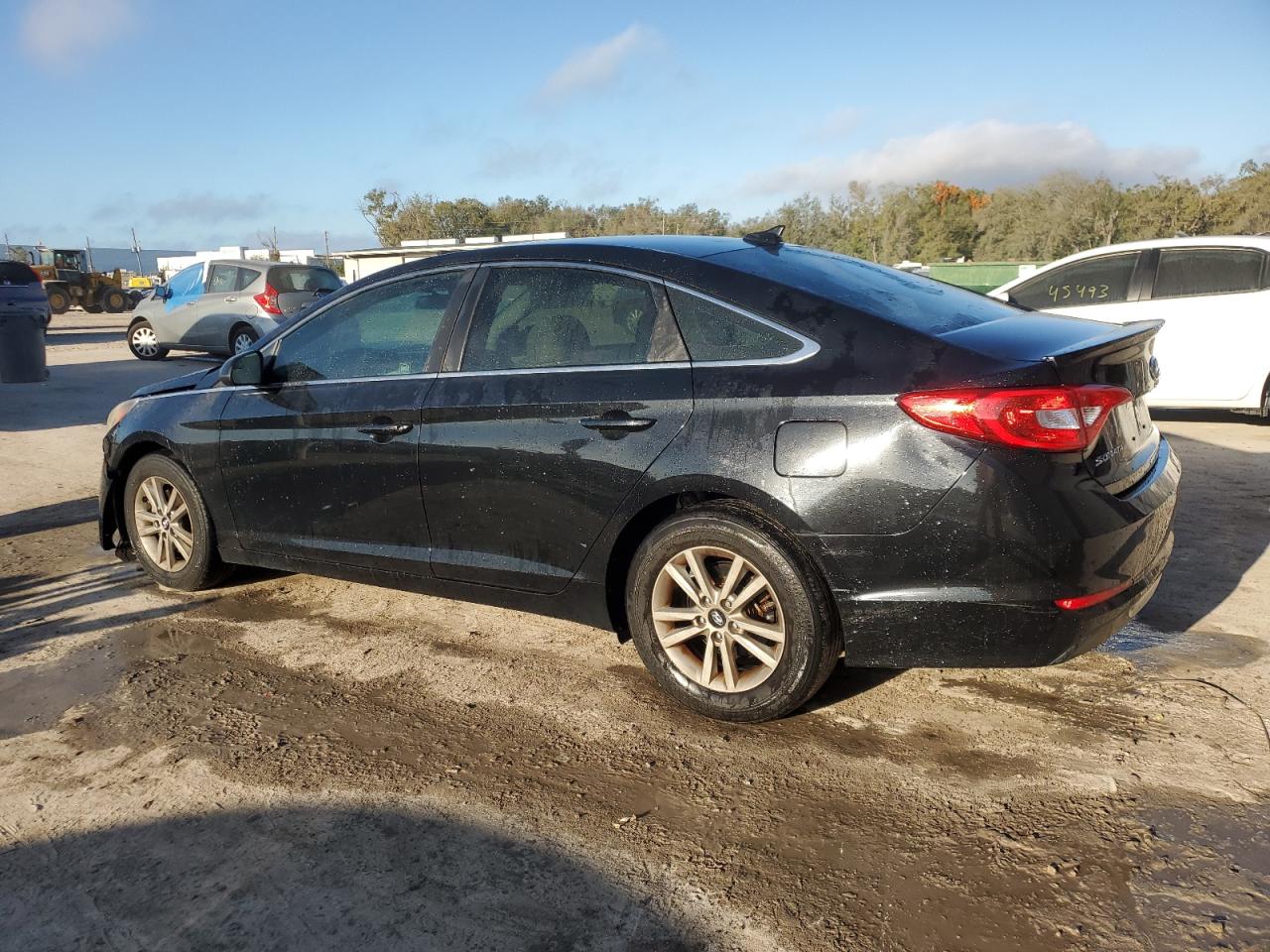 2015 Hyundai Sonata - Image 2