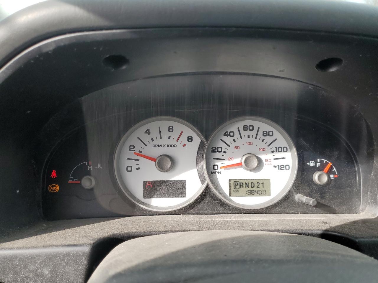 2005 Ford Escape - Image 9