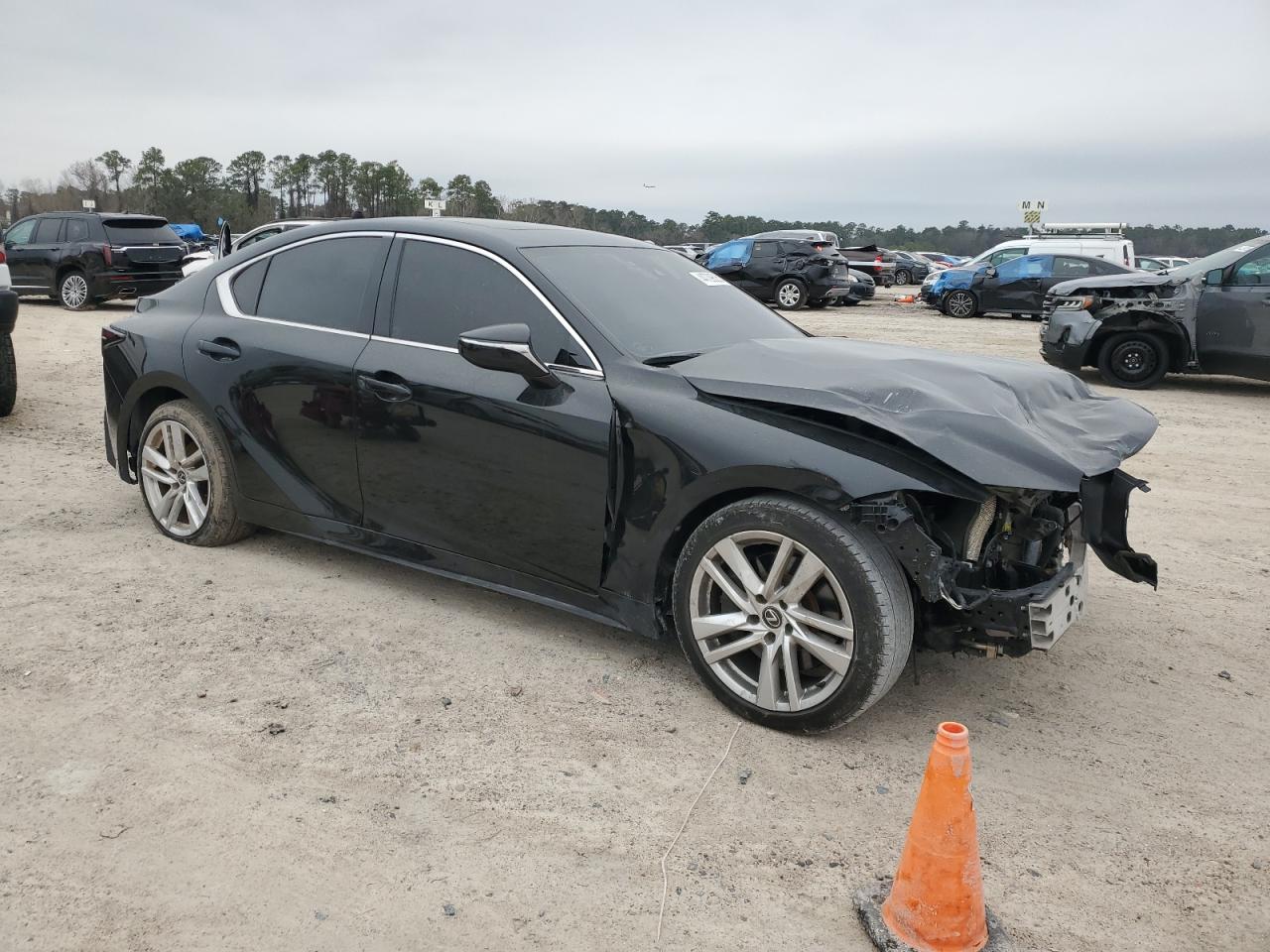 2023 Lexus IS - Image 4