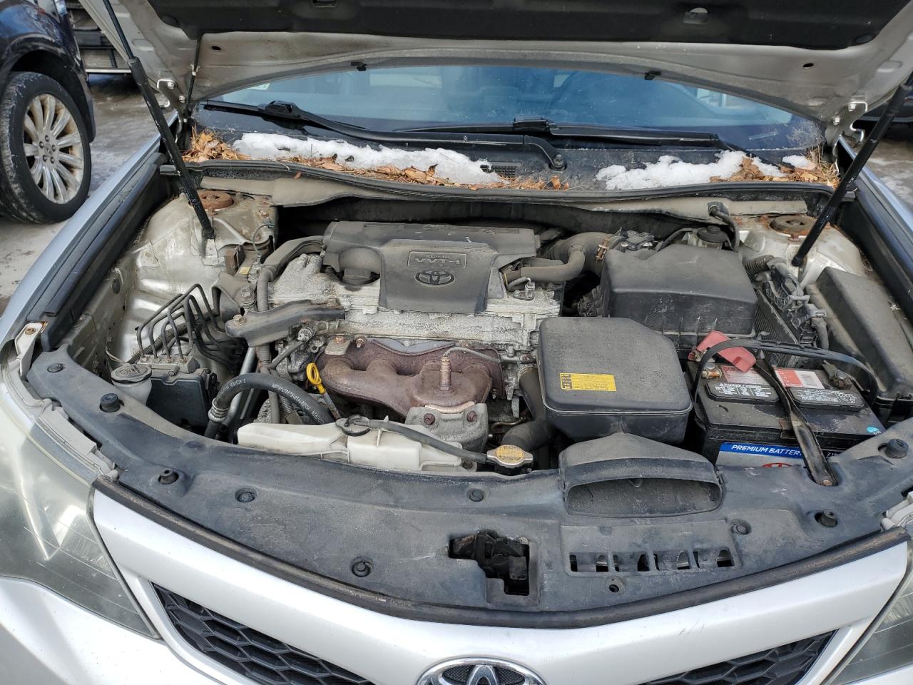 2012 Toyota Camry - Image 11