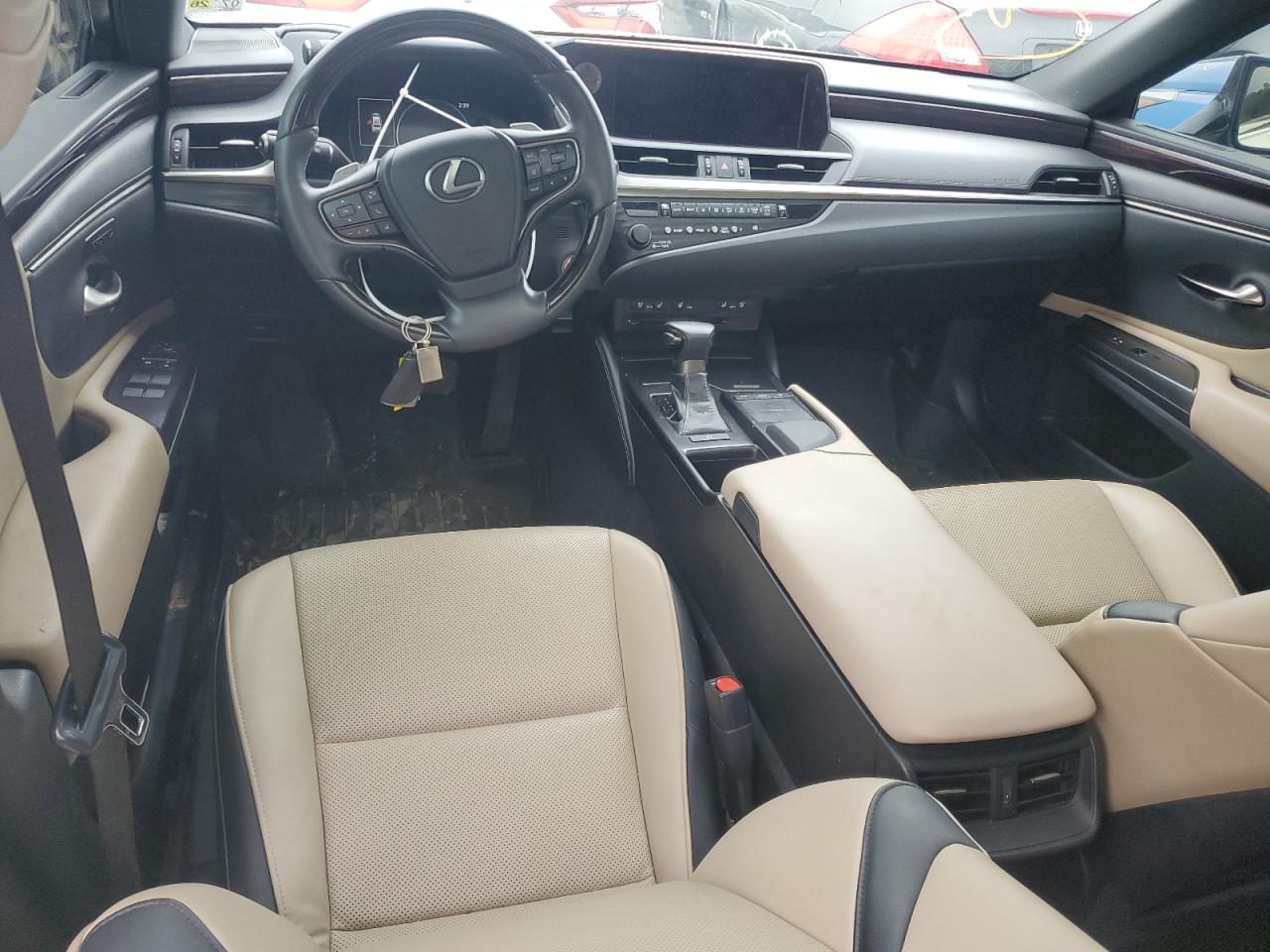 2019 Lexus ES - Image 8