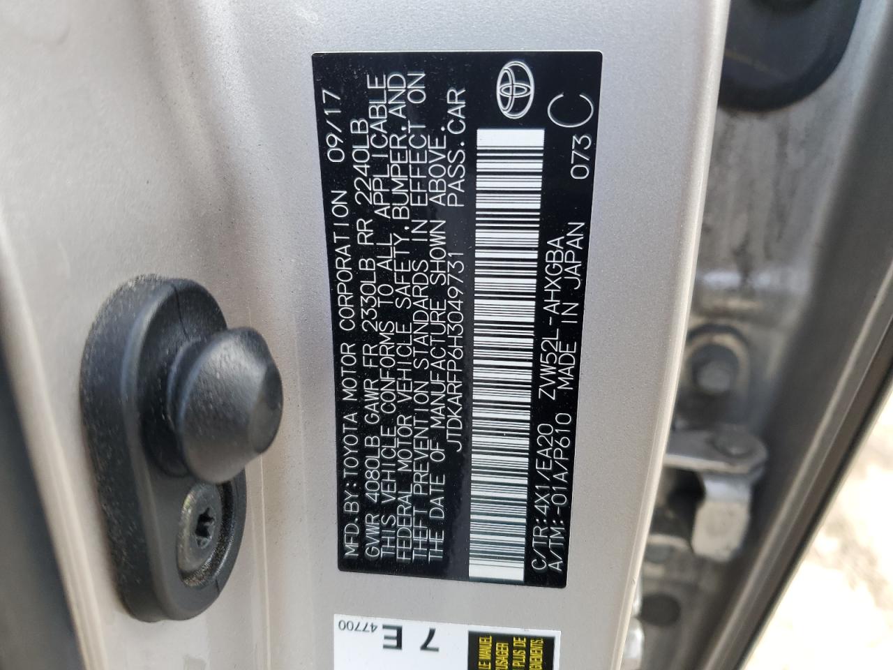 2017 Toyota Prius - Image 13