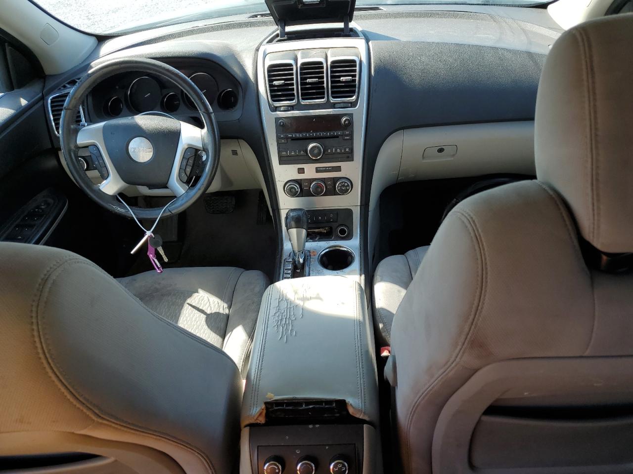 2010 GMC Acadia - Image 8