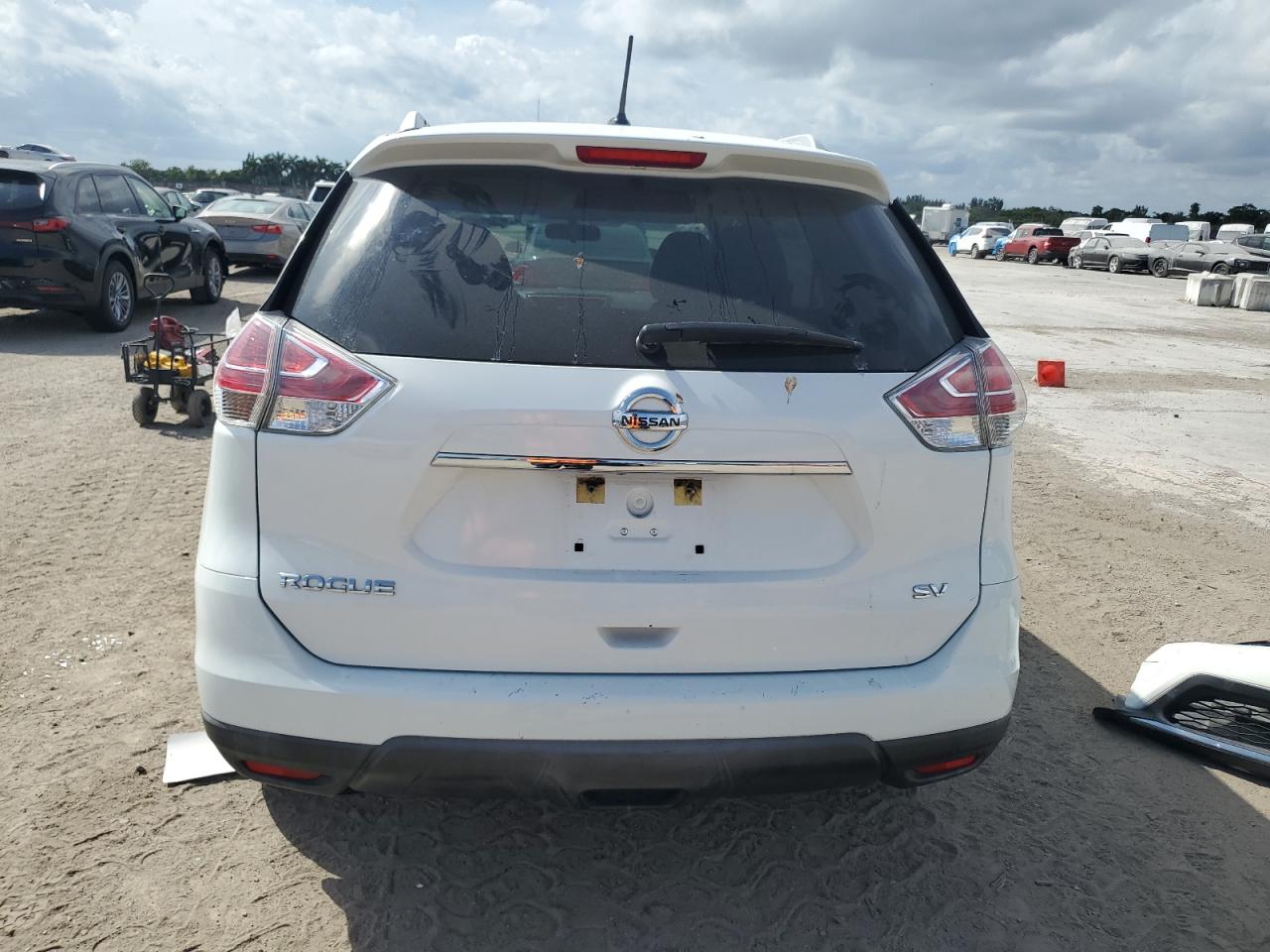 2016 Nissan Rogue - Image 6