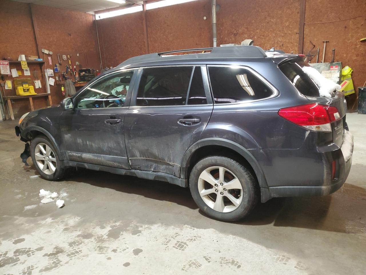 2013 Subaru Outback - Image 2