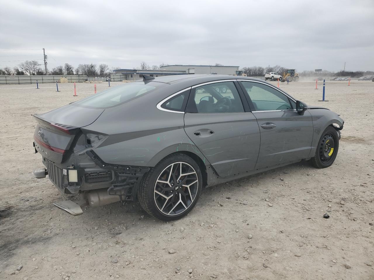 2022 Hyundai Sonata - Image 3